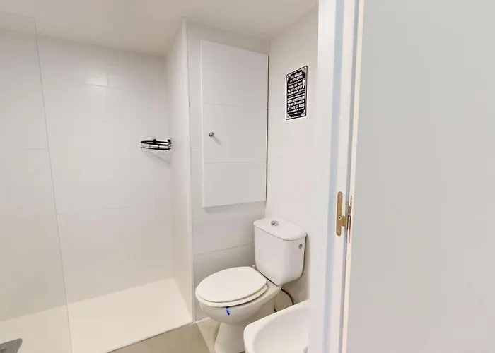 Apartmán 30m2 ,vue Sur Et Piscine, Commerce Roses