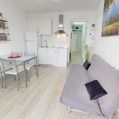 30m2 ,vue Sur Et Piscine, Commerce 아파트 로지즈
